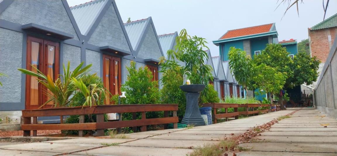 E2 Guest House Каримунджава Екстериор снимка